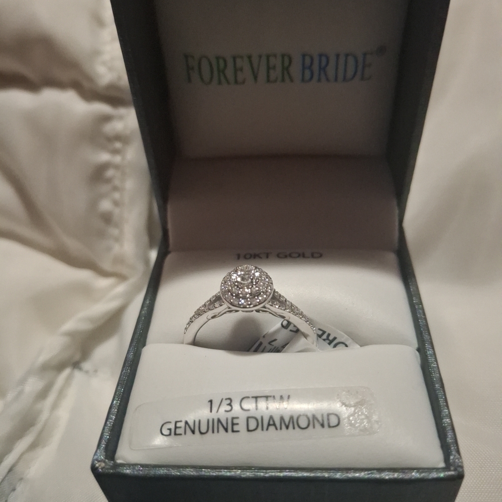 Forever Bride 10Kt Gold Diamond Ring